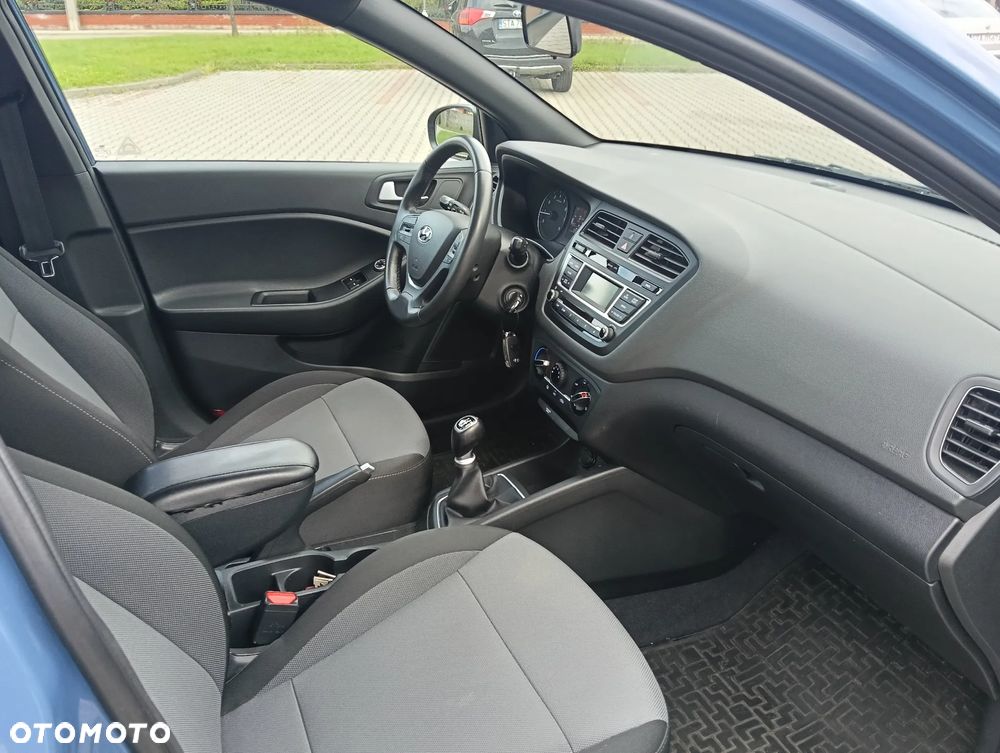 Hyundai i20 1.2 Comfort - 21