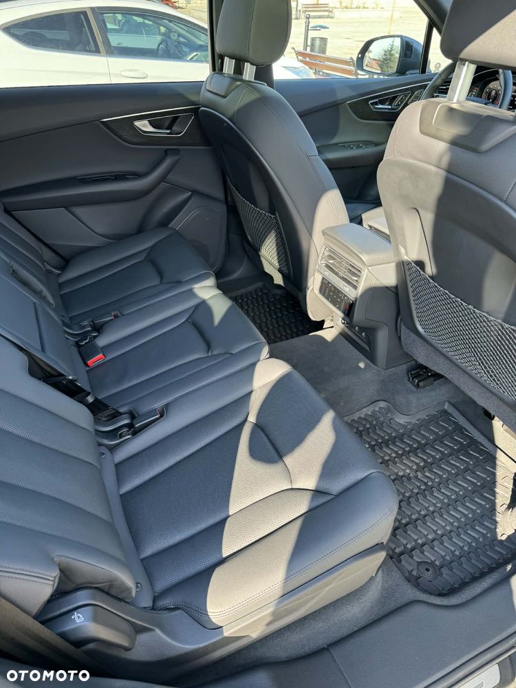Audi Q7 55 TFSI quattro tiptronic S line - 7