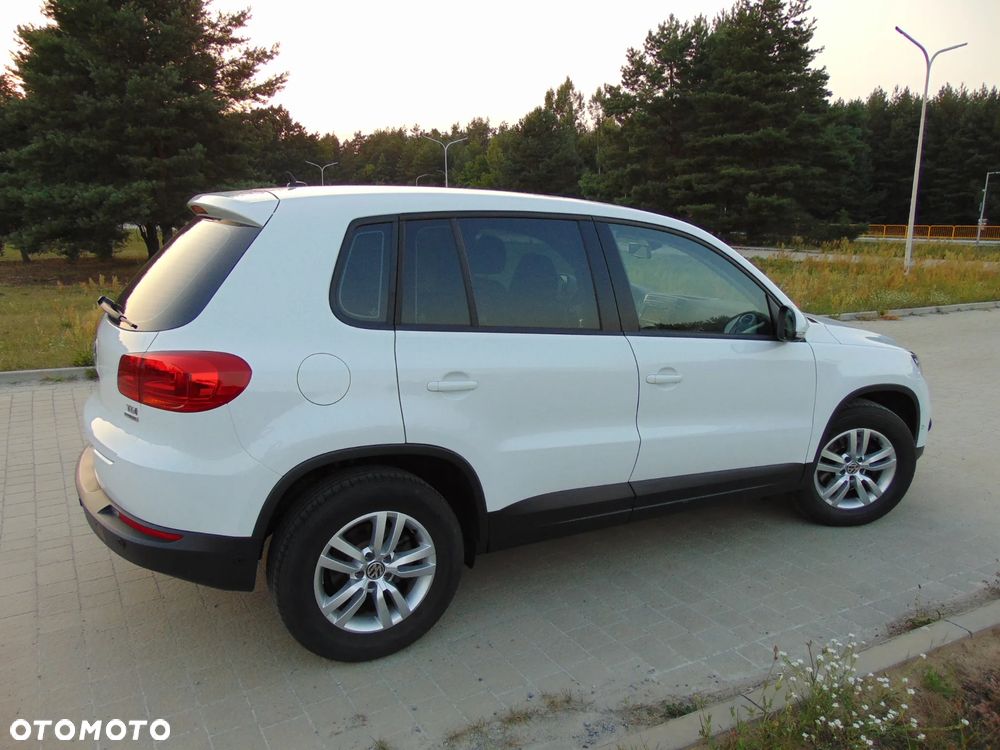 Volkswagen Tiguan 2.0 TDI DPF BlueMotion Technology Sport & Style - 36