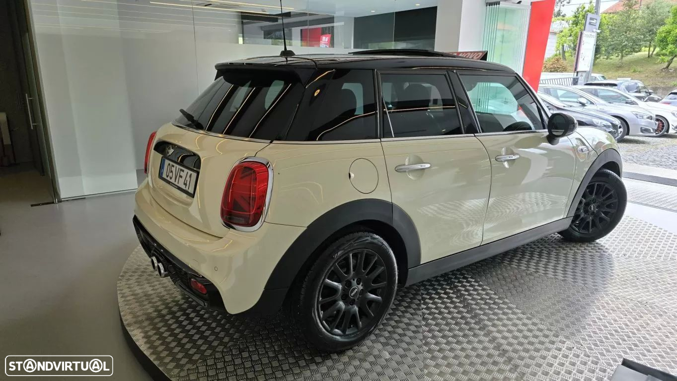 MINI 5 Portas One D - 19