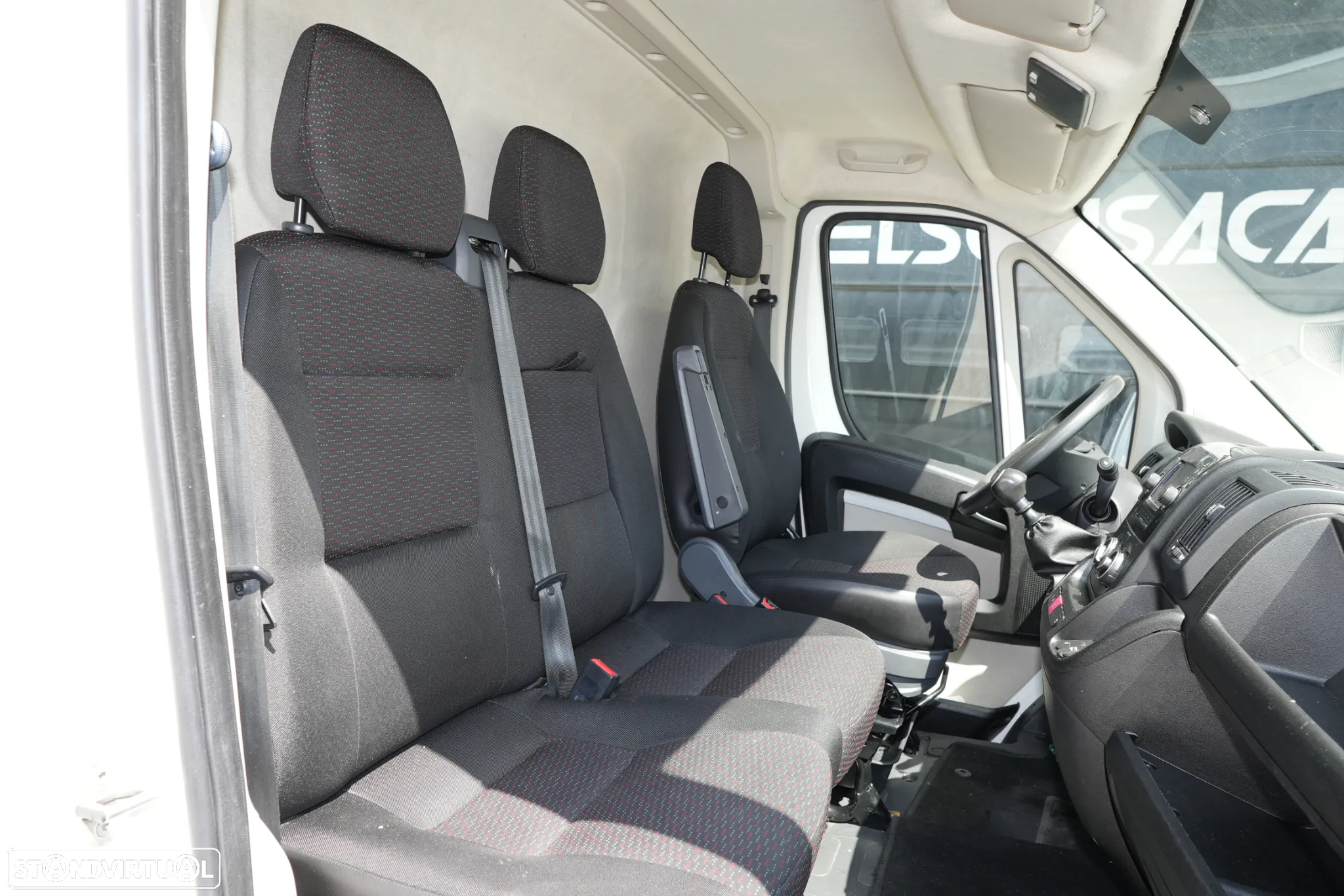 Peugeot Boxer L4H2 Maxi Longa 2.2BlueHDI 165cv - 12