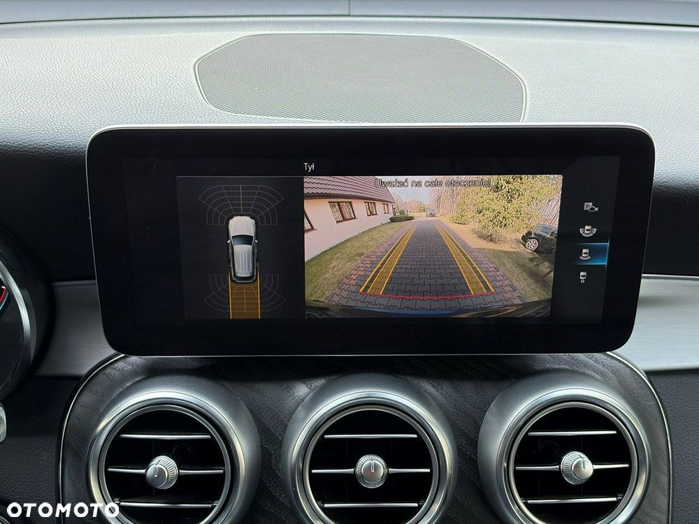 Mercedes-Benz GLC 220 d 4Matic 9G-TRONIC AMG Line - 21