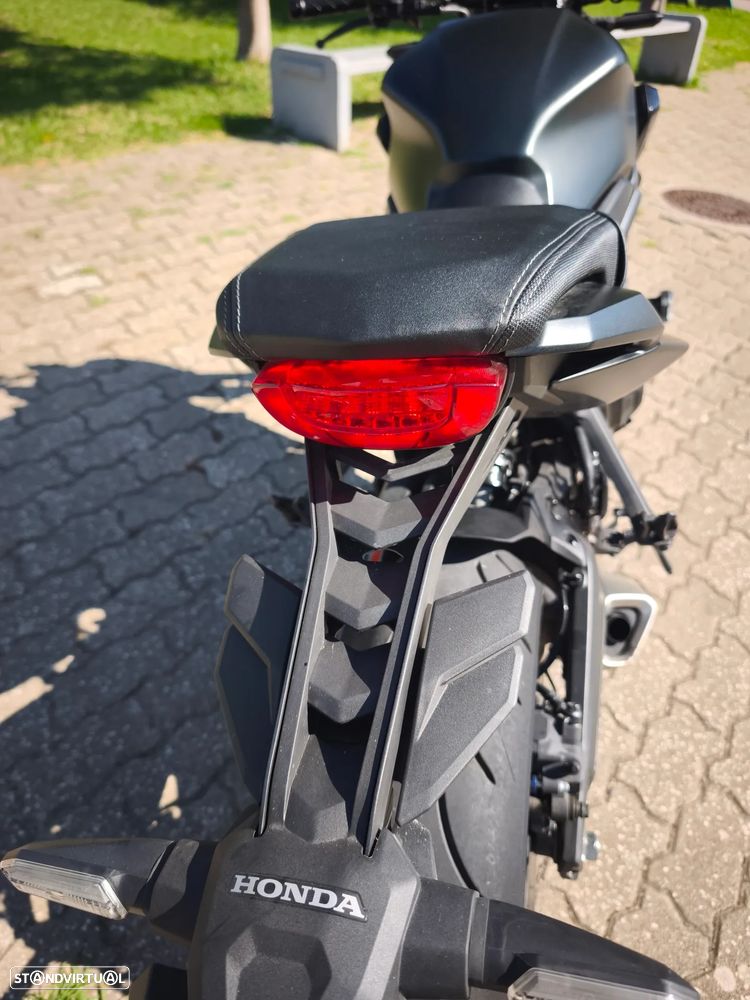 Honda CB 650R - 12