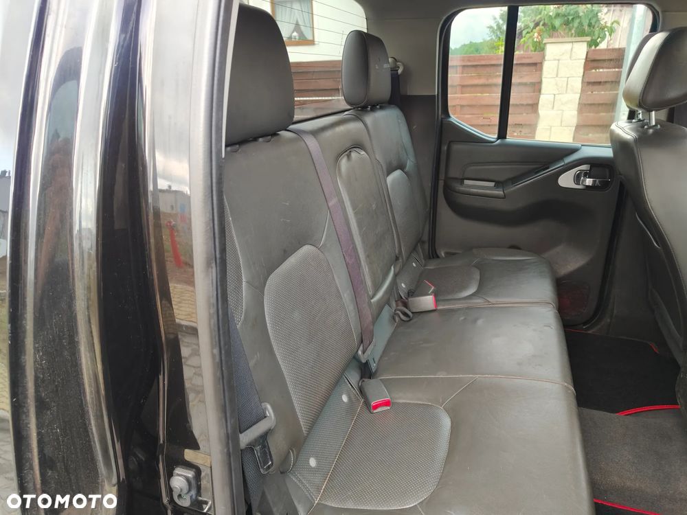 Nissan Navara 3.0 D V6 - 26