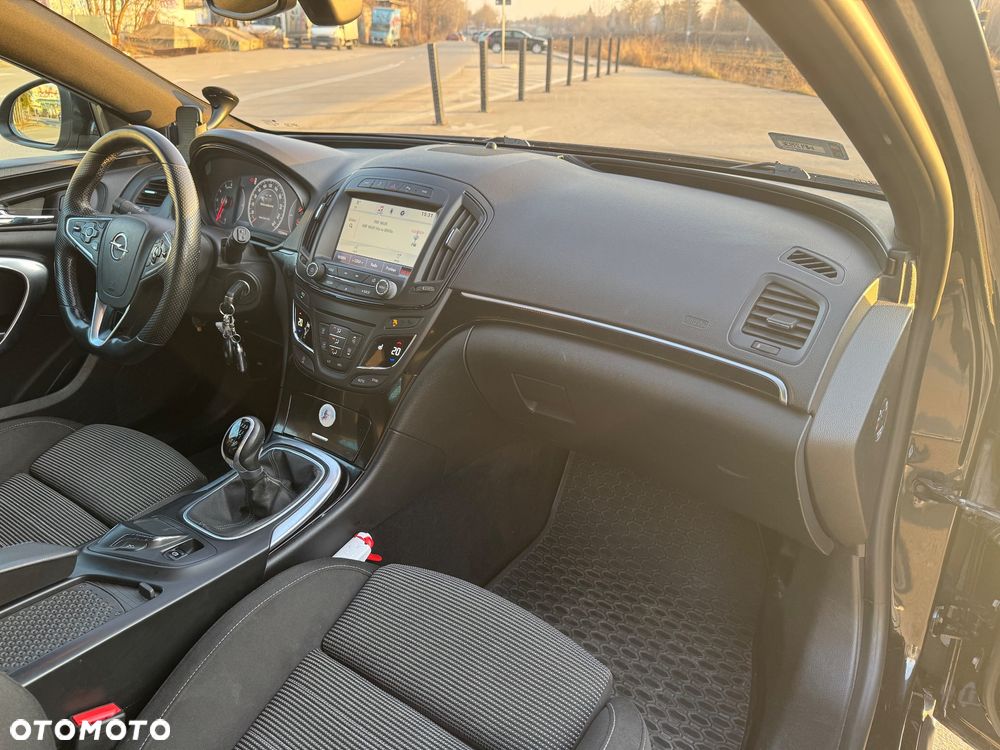 Opel Insignia - 15