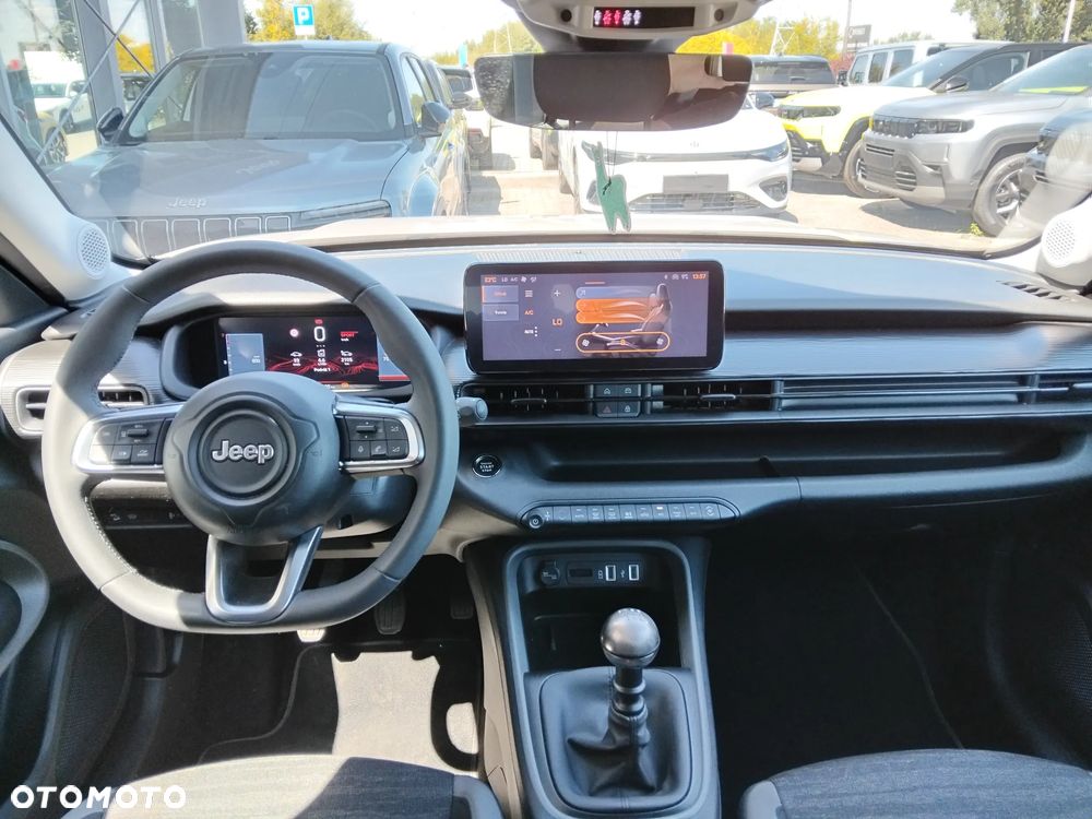 Jeep Avenger 1.2 GSE T3 Altitude FWD - 6