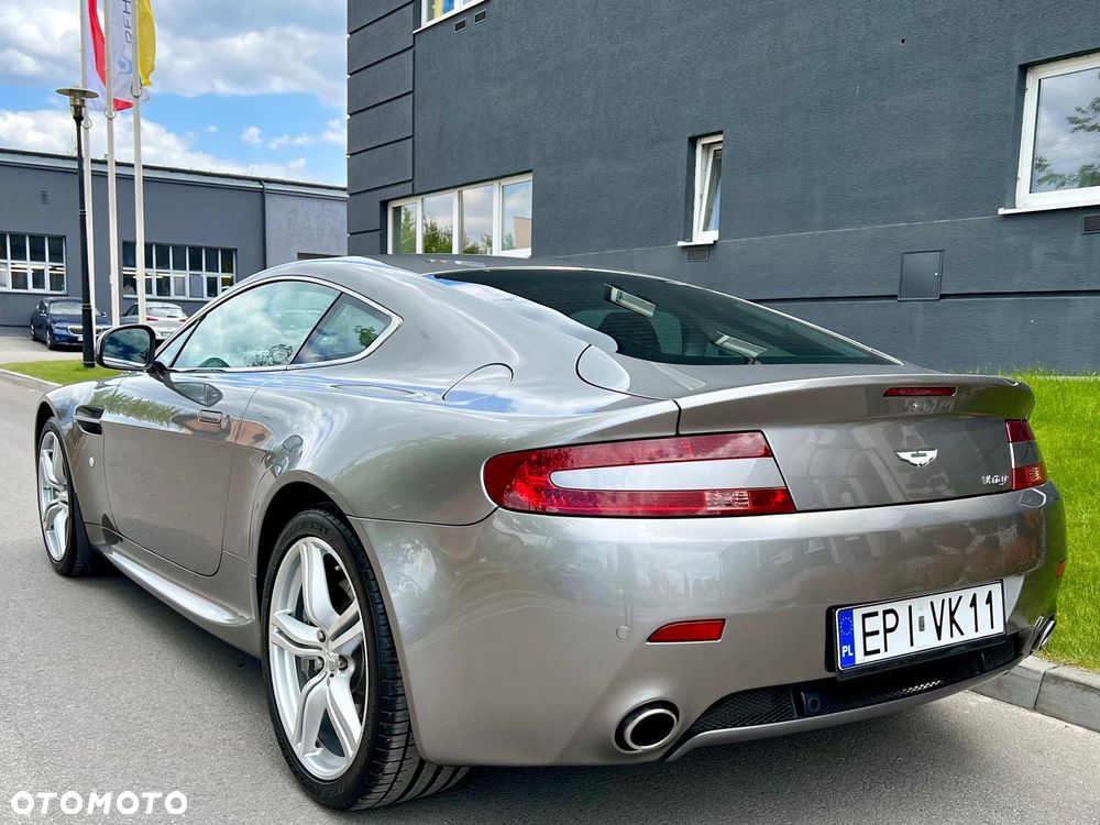 Aston Martin V8 Vantage ver-4-7-sportshift - 11