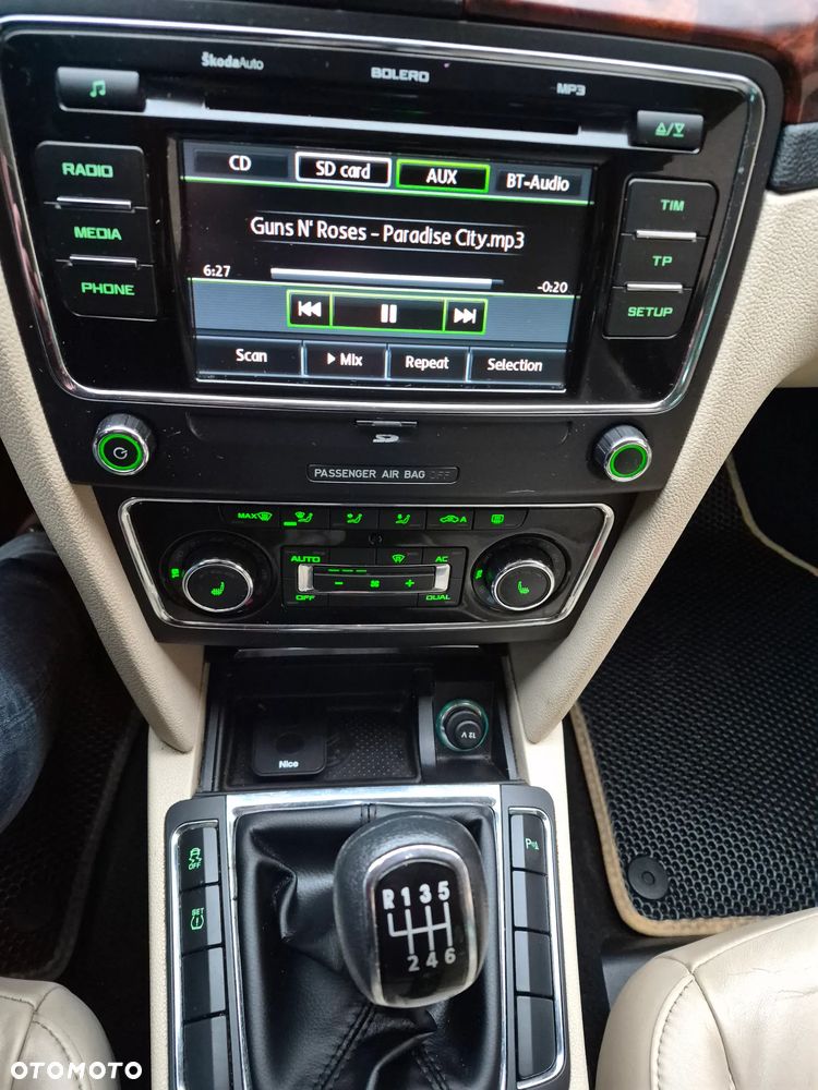 Skoda Superb 1.8 TSI Elegance - 11