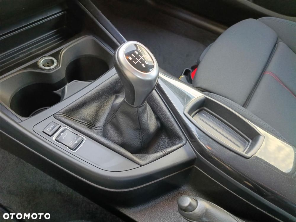 BMW Seria 1 114i - 15