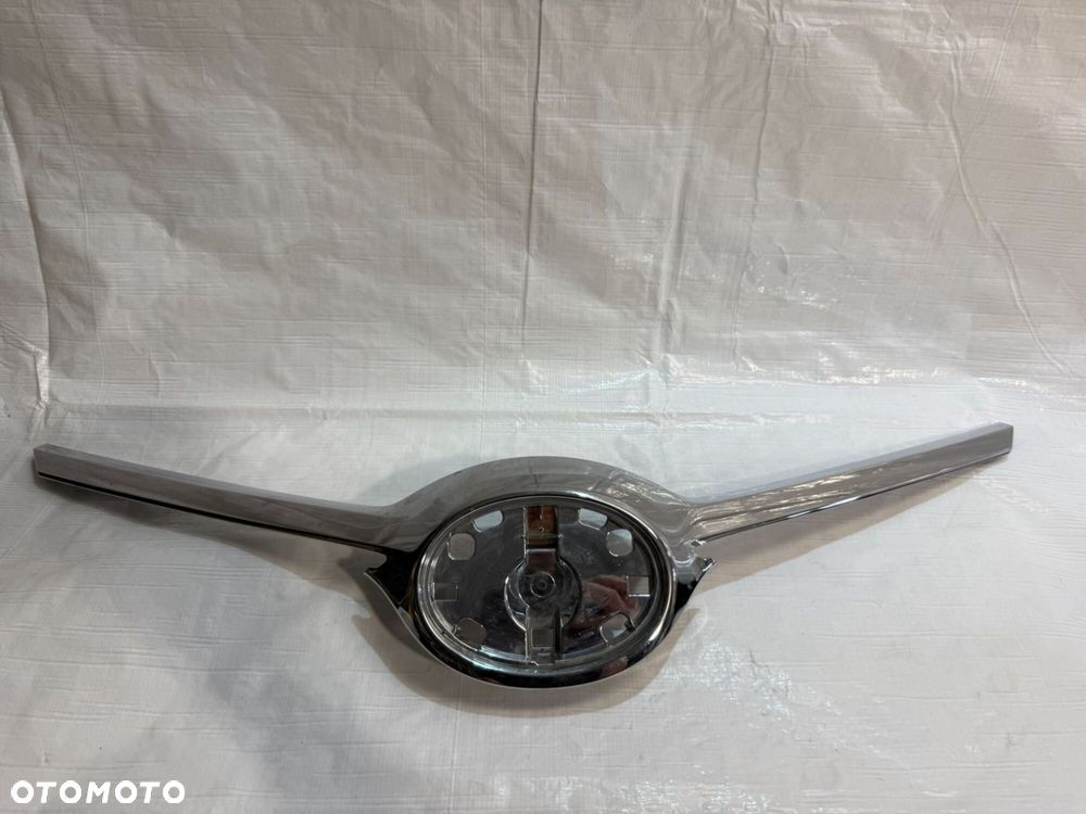 Toyota Auris II Lift 2015-2019 listwa chrom atrapa 53111-02A00