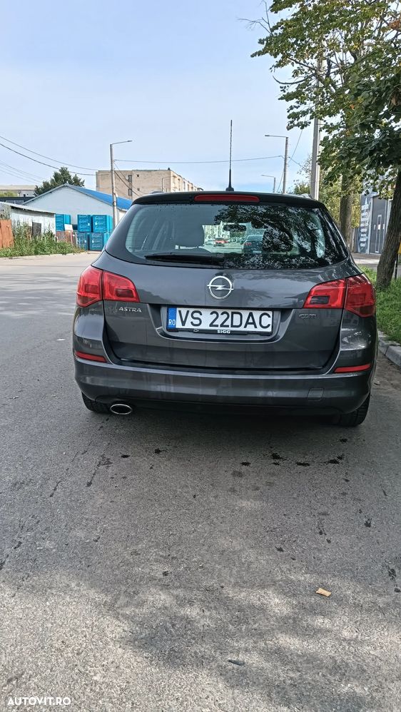 Opel Astra 2.0 CDTI DPF Sports Tourer - 4