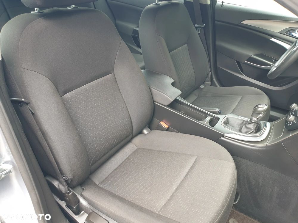 Opel Insignia - 11