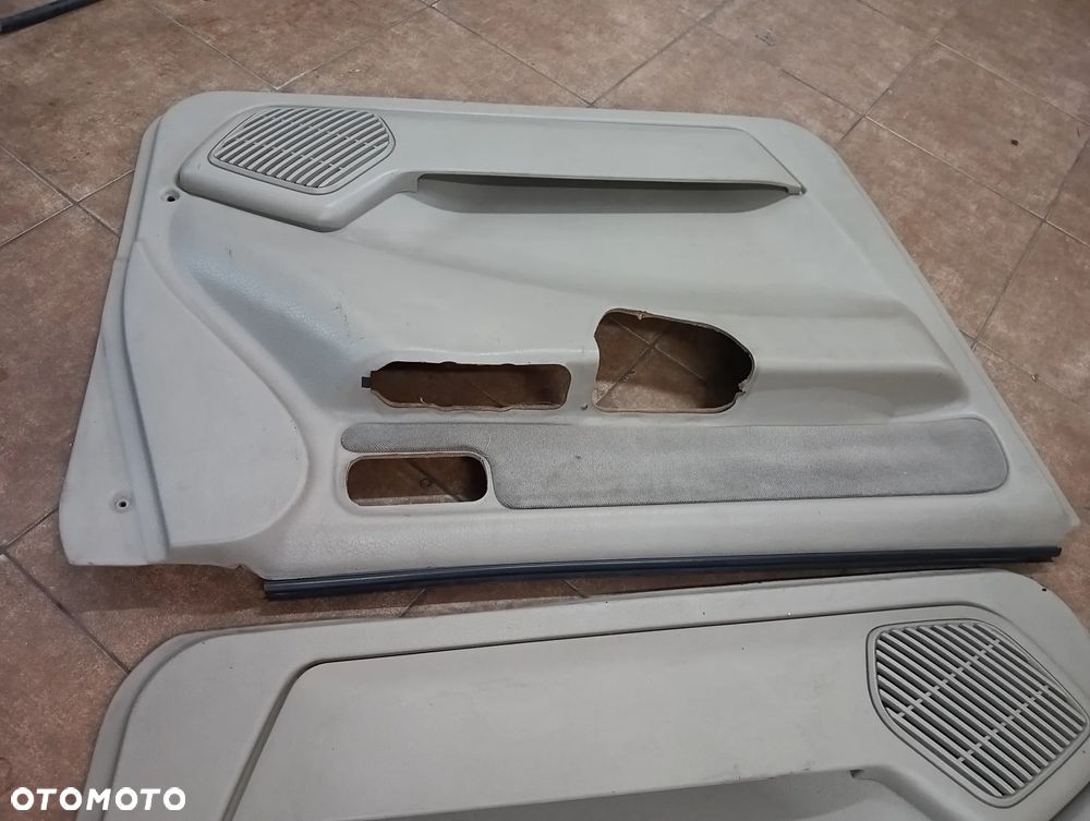 Boczek drzwi Nissan Terrano kierowca pasażer - 4