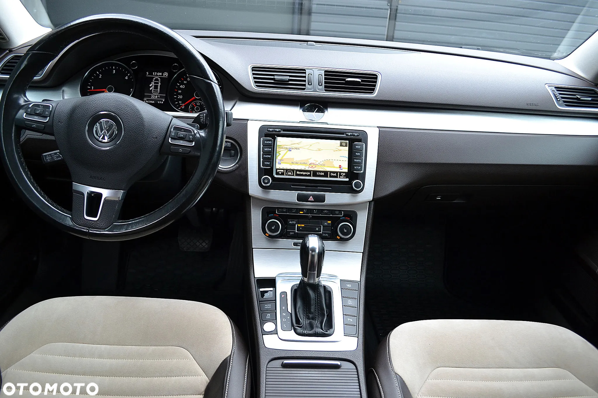 Volkswagen Passat 2.0 TDI DPF Comfortline DSG - 16
