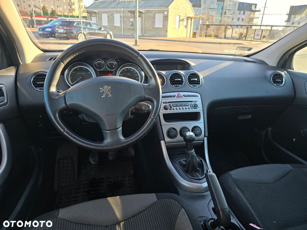 Peugeot 308 150 THP Premium - 12