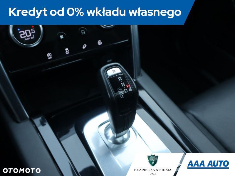 Land Rover Discovery Sport - 13