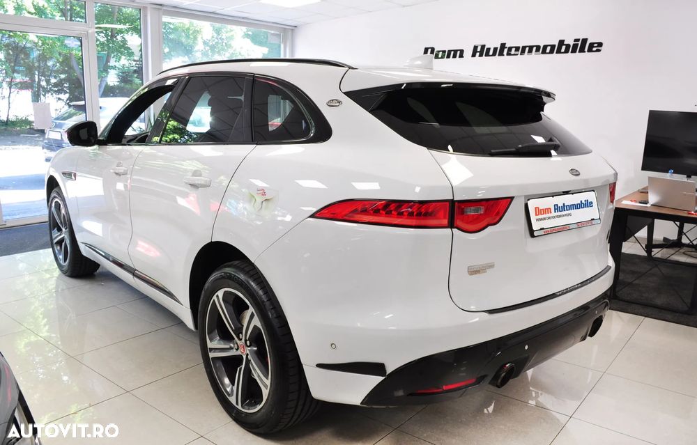 Jaguar F-Pace AWD First Edition - 7