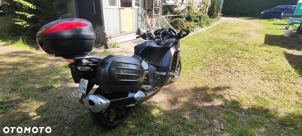 Kawasaki GTR - 5