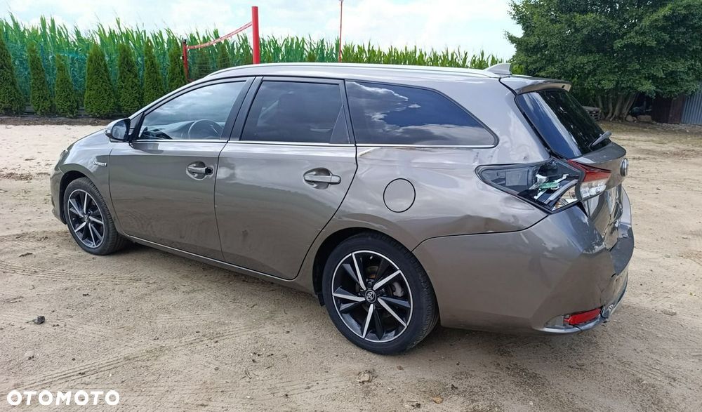 Toyota Auris - 6