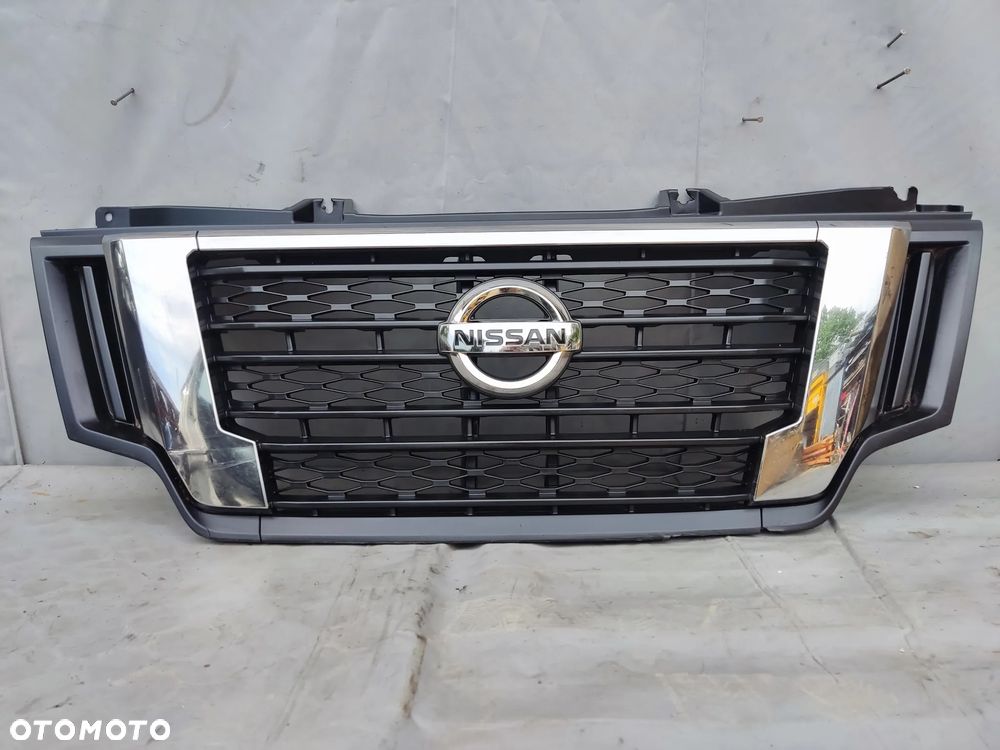 NISSAN NV400 LIFT GRILL ATRAPA 623108169R
