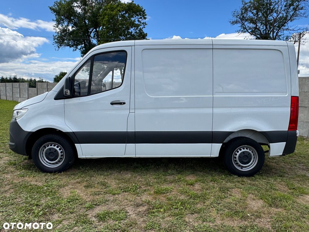Mercedes-Benz SPRINTER 211 - 7
