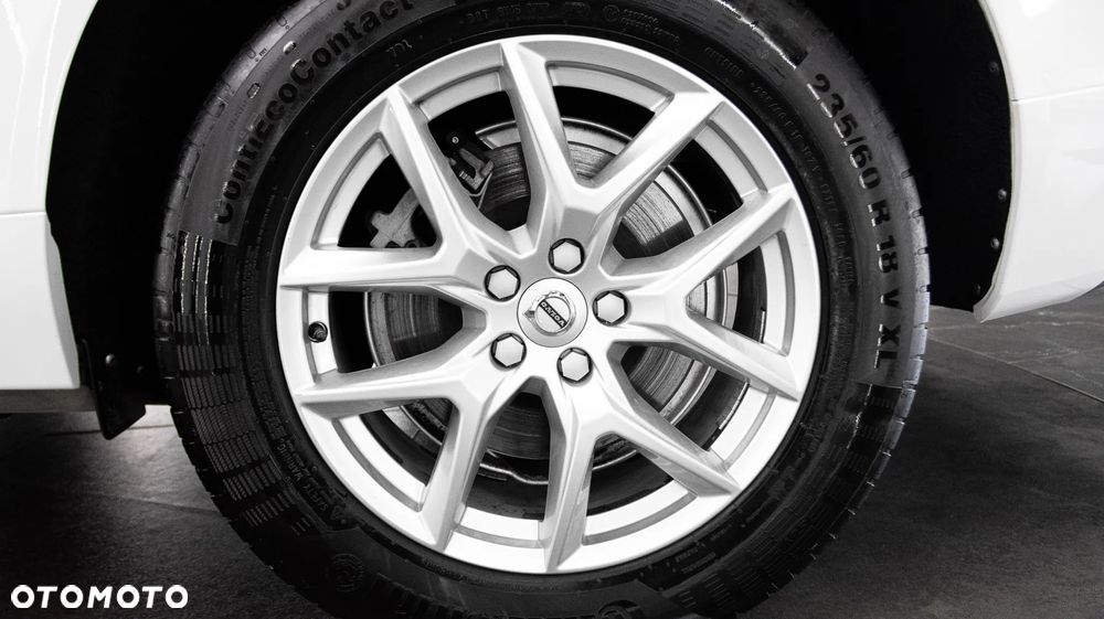 Volvo XC 60 B4 D AWD Momentum Pro - 10