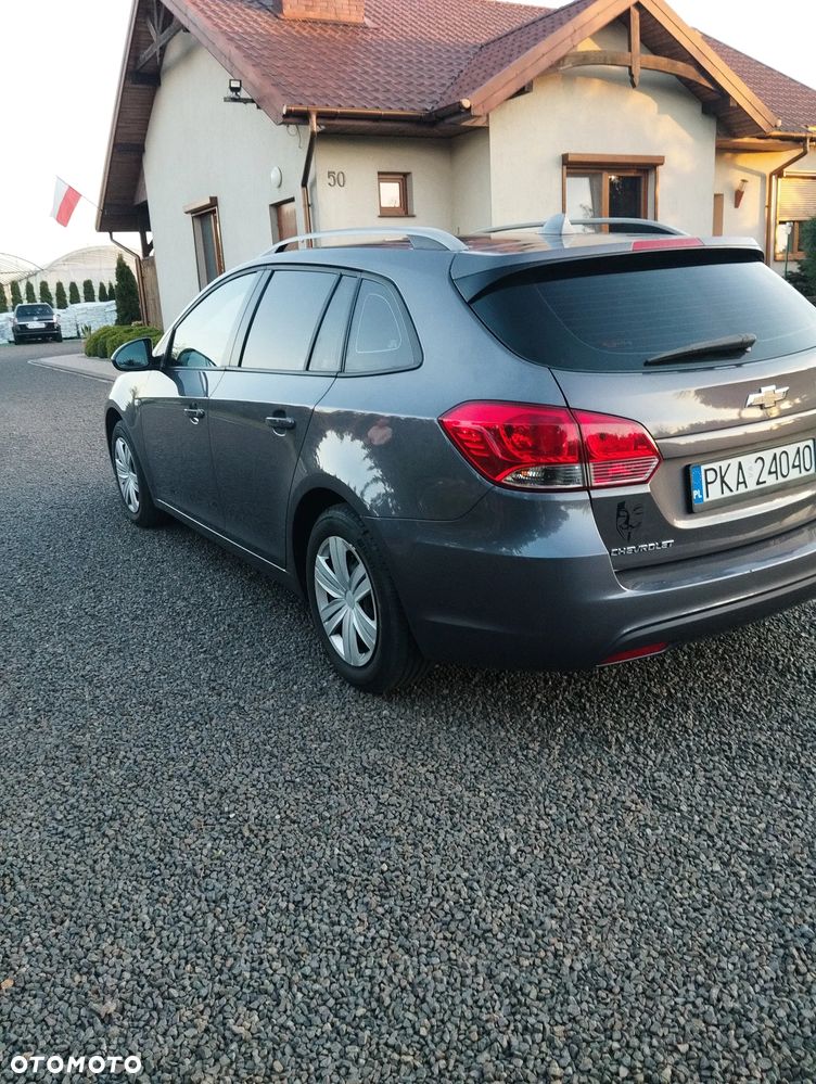 Chevrolet Cruze 1.6 LS - 1