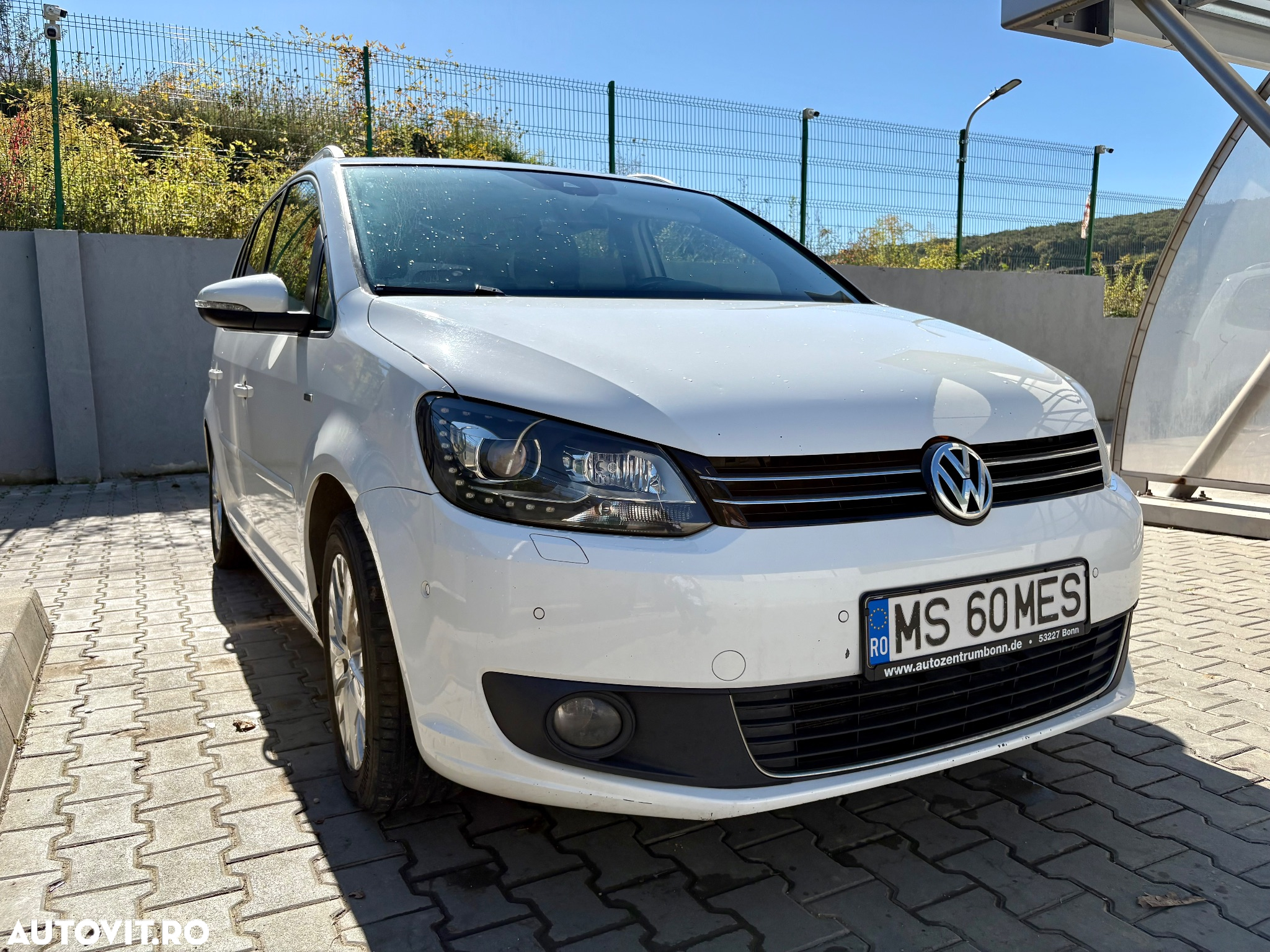 Volkswagen Touran 2.0 TDI Comfortline - 3