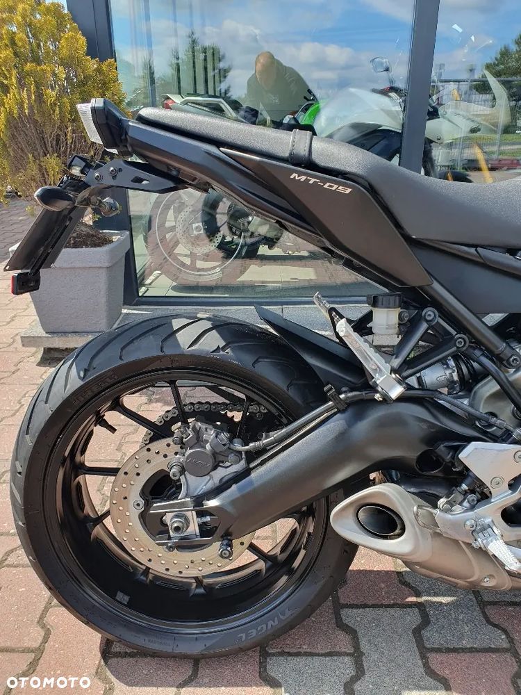 Yamaha MT - 9