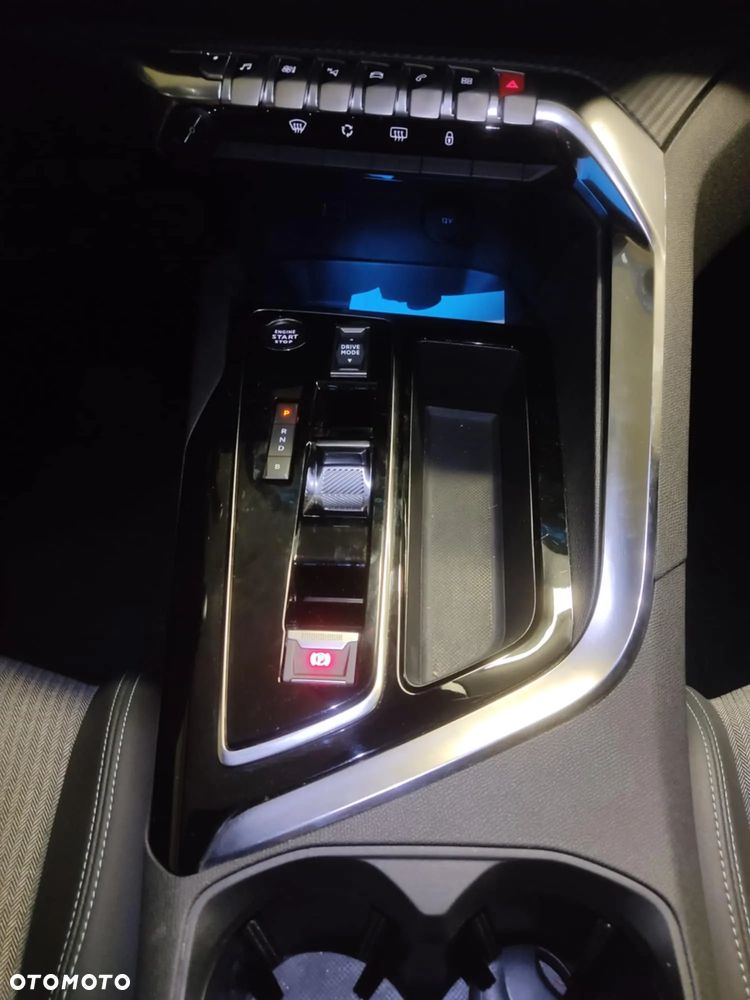 Peugeot 3008 225 e-EAT8 Allure Pack - 6