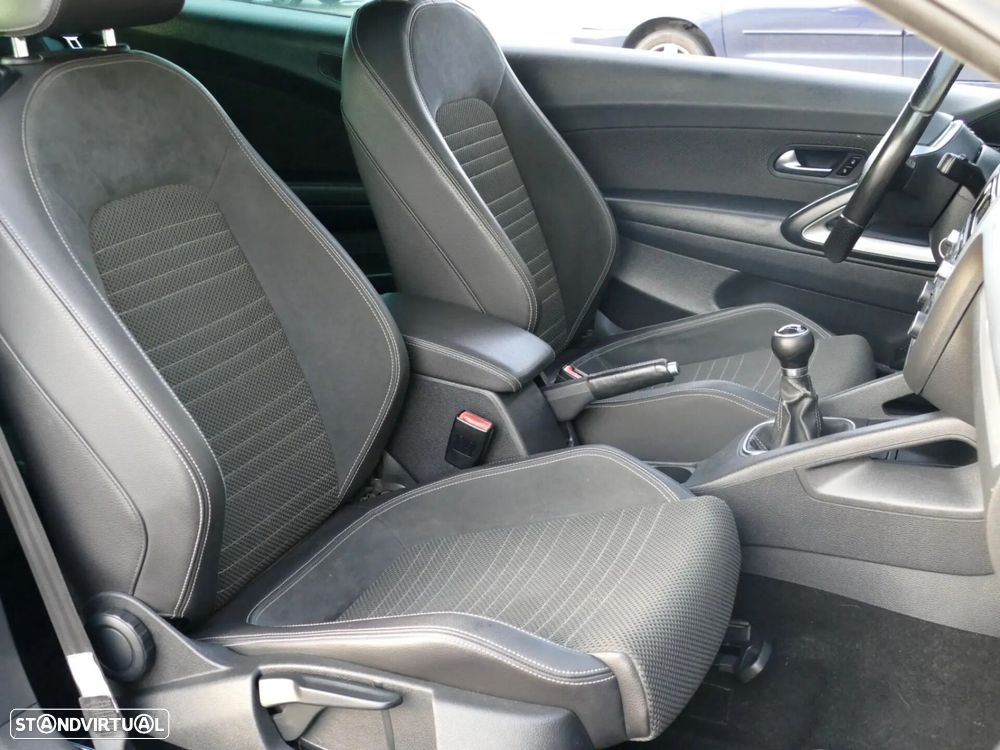 VW Scirocco 2.0 TDI Sport - 21