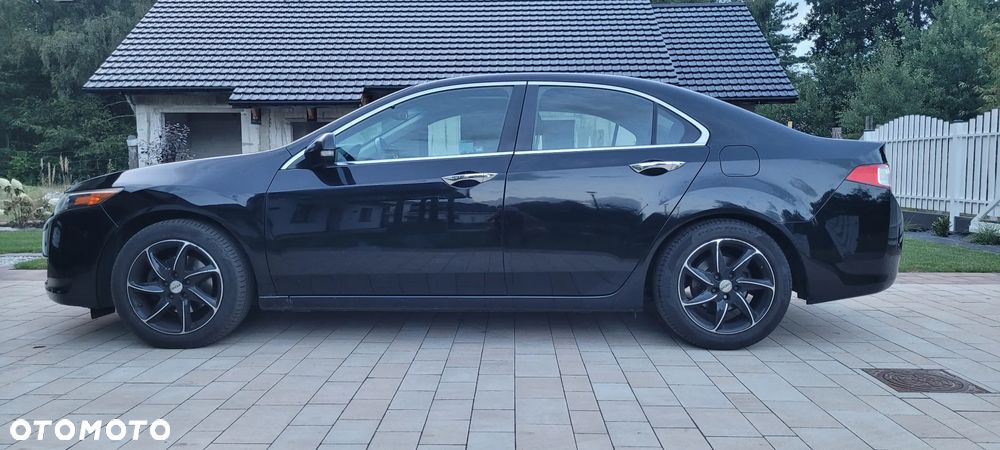 Honda Accord 2.0 Executive Navi - 2