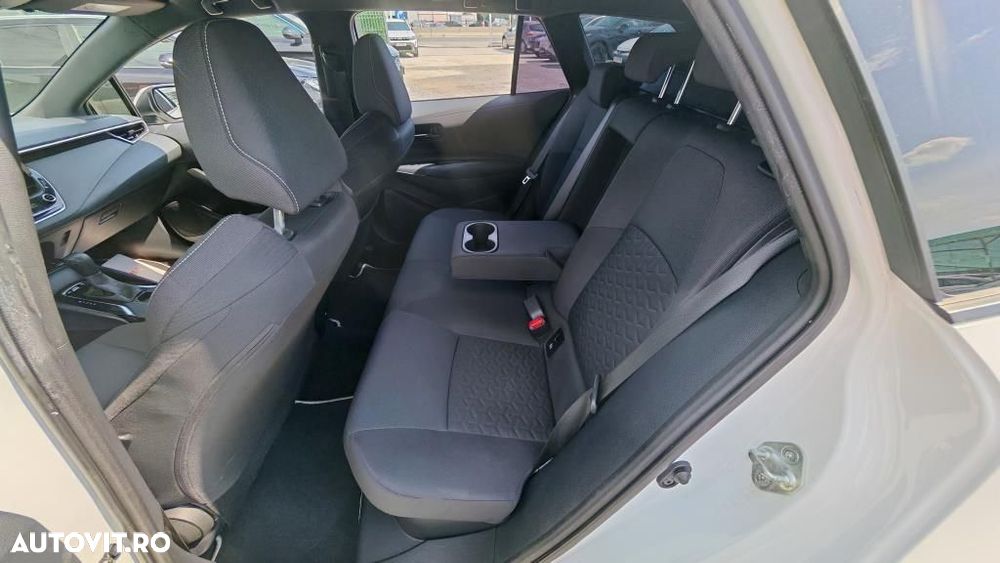 Toyota Corolla - 14
