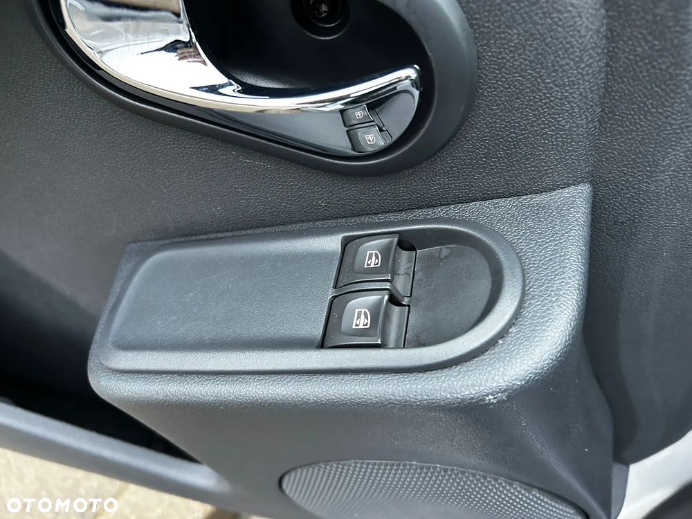 Dacia Duster 1.6 Ambiance Euro5 - 16