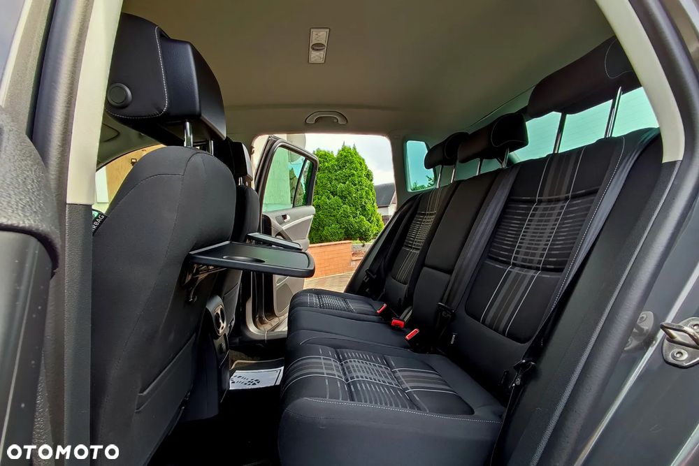 Volkswagen Tiguan - 33