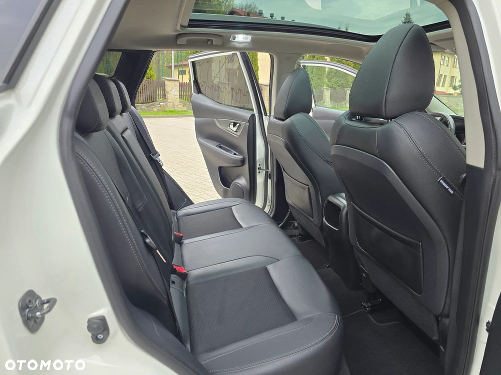 Nissan Qashqai 1.6 DIG-T Tekna - 33