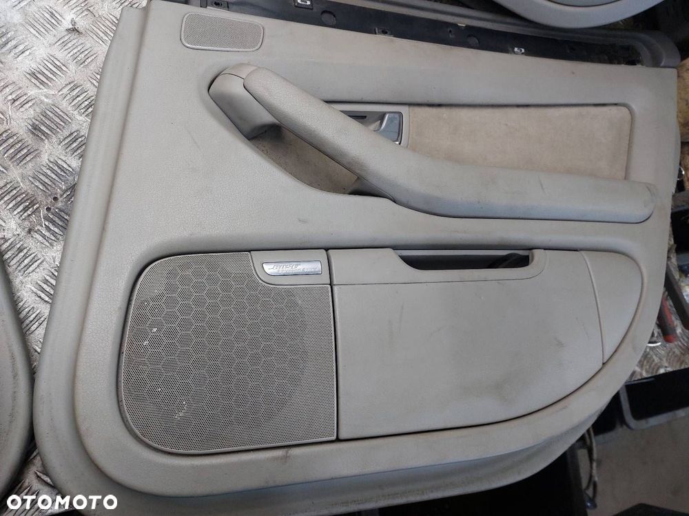 BOCZEK BOCZKI DRZWI KOMPLET AUDI A8 D3 - 4