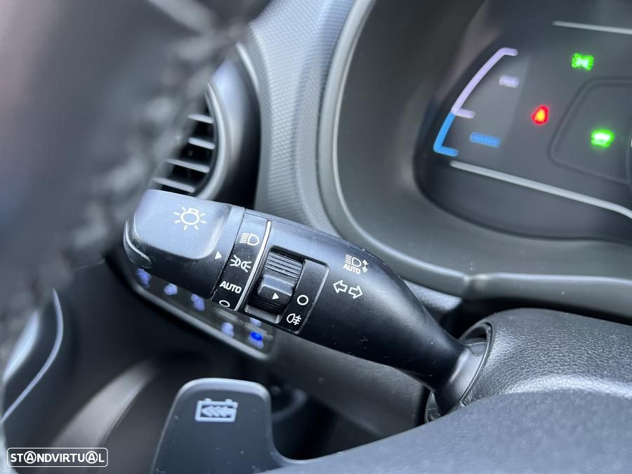 Hyundai Kauai EV 64 kWh Premium+LED - 32