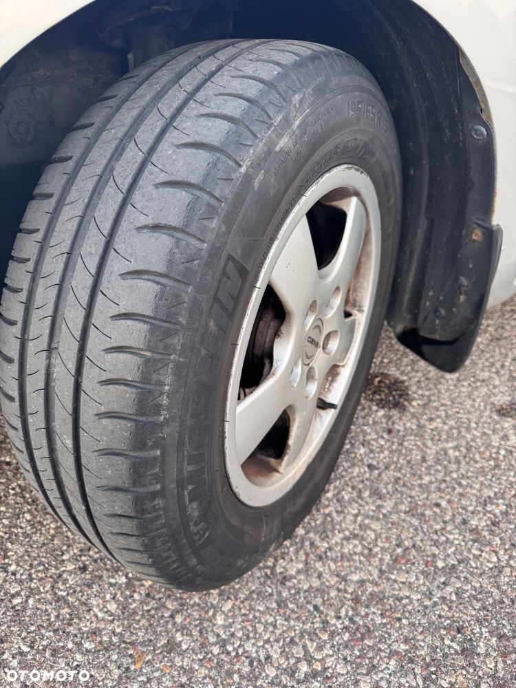 Mazda 3 1.6 Active - 15