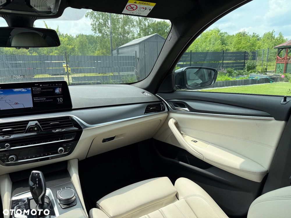BMW Seria 5 520d M Sport sport - 13