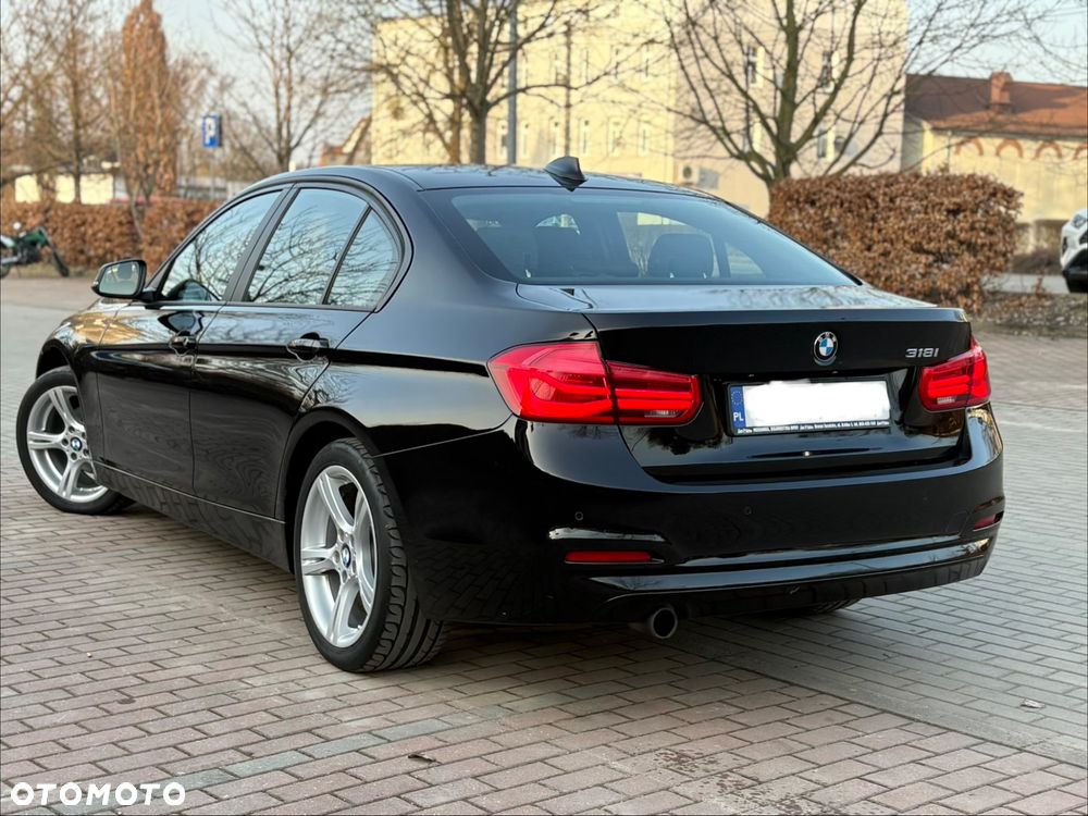 BMW Seria 3 318i - 17