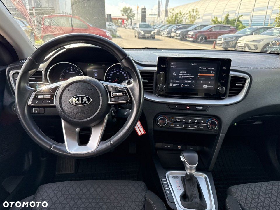 Kia XCeed - 11
