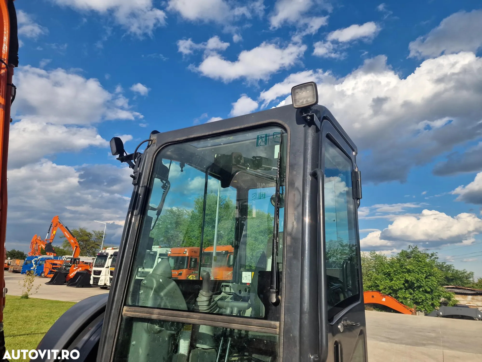 Hitachi ZX48, 5 TONE, 2023, 826h, CUPA NOUA,  44900 EUR+Tva, inst picon, senile 90% ok, computer de bord, produs in JAPONIA, CA SI NOU, posibilitate lkeasing 4 ani-PROMOTIE 44900 EUR+Tva - 20
