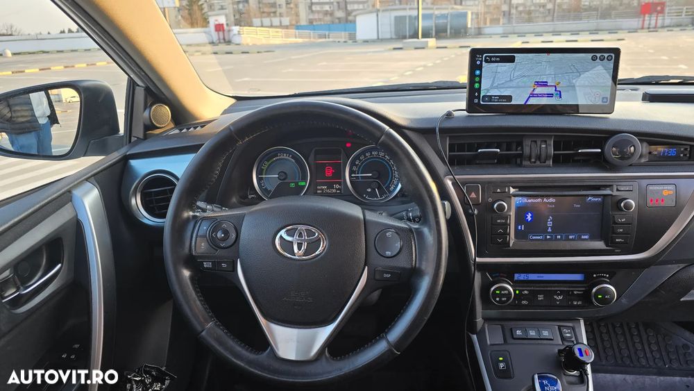 Toyota Auris - 13