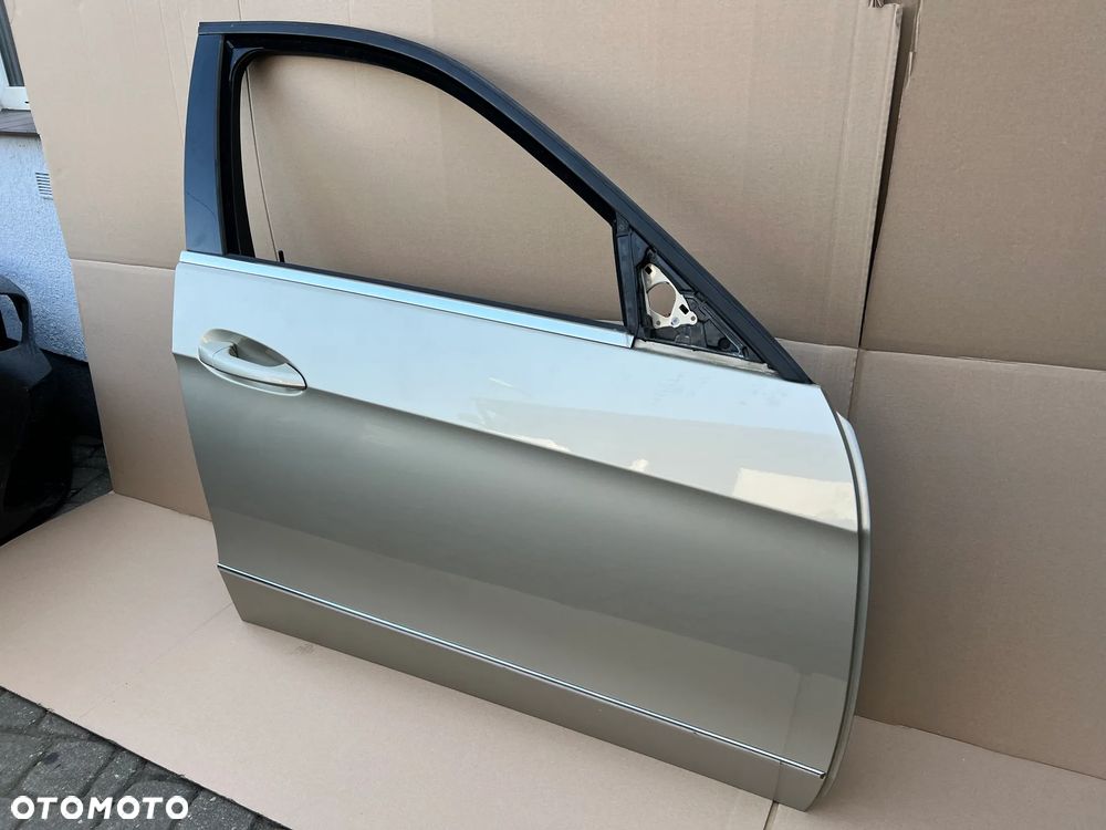 MERCEDES W212 E212 PRZEDNIE PRAWE DRZWI - 3