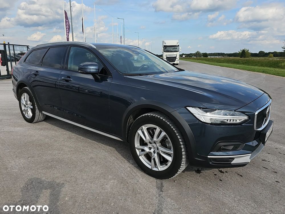Volvo V90 Cross Country 2024 photo 3
