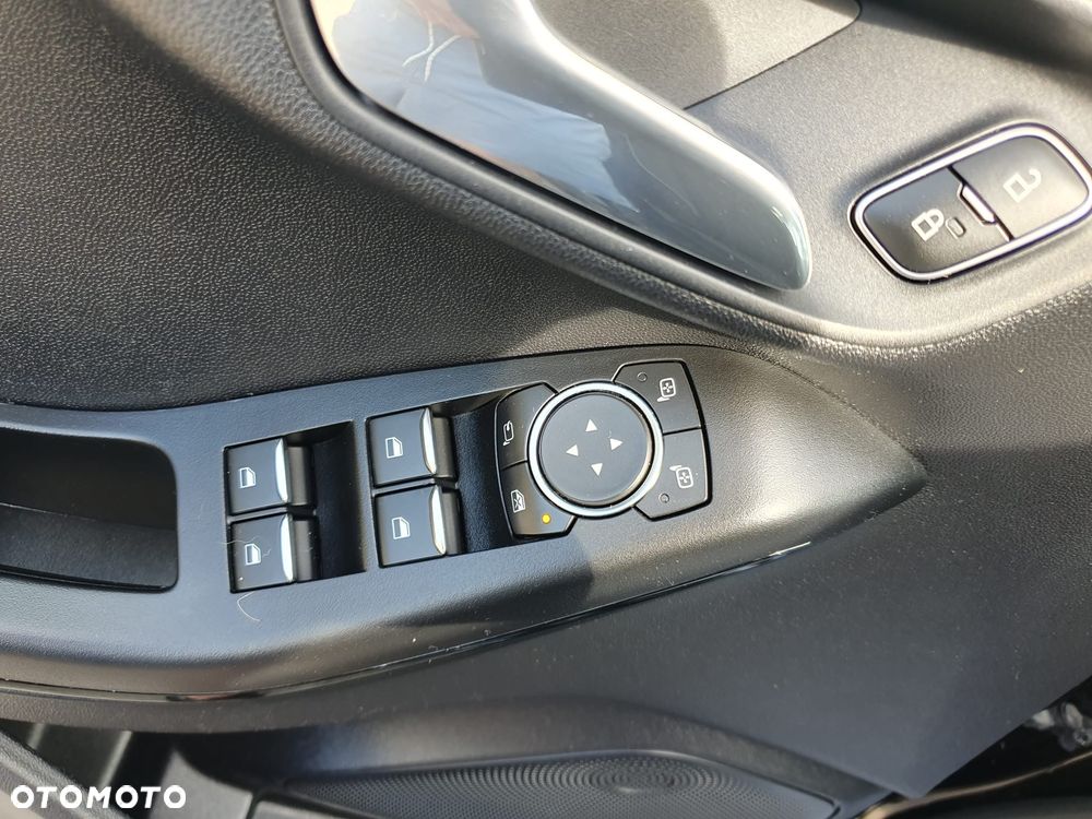 Ford Fiesta 1.0 EcoBoost S&S TITANIUM - 14
