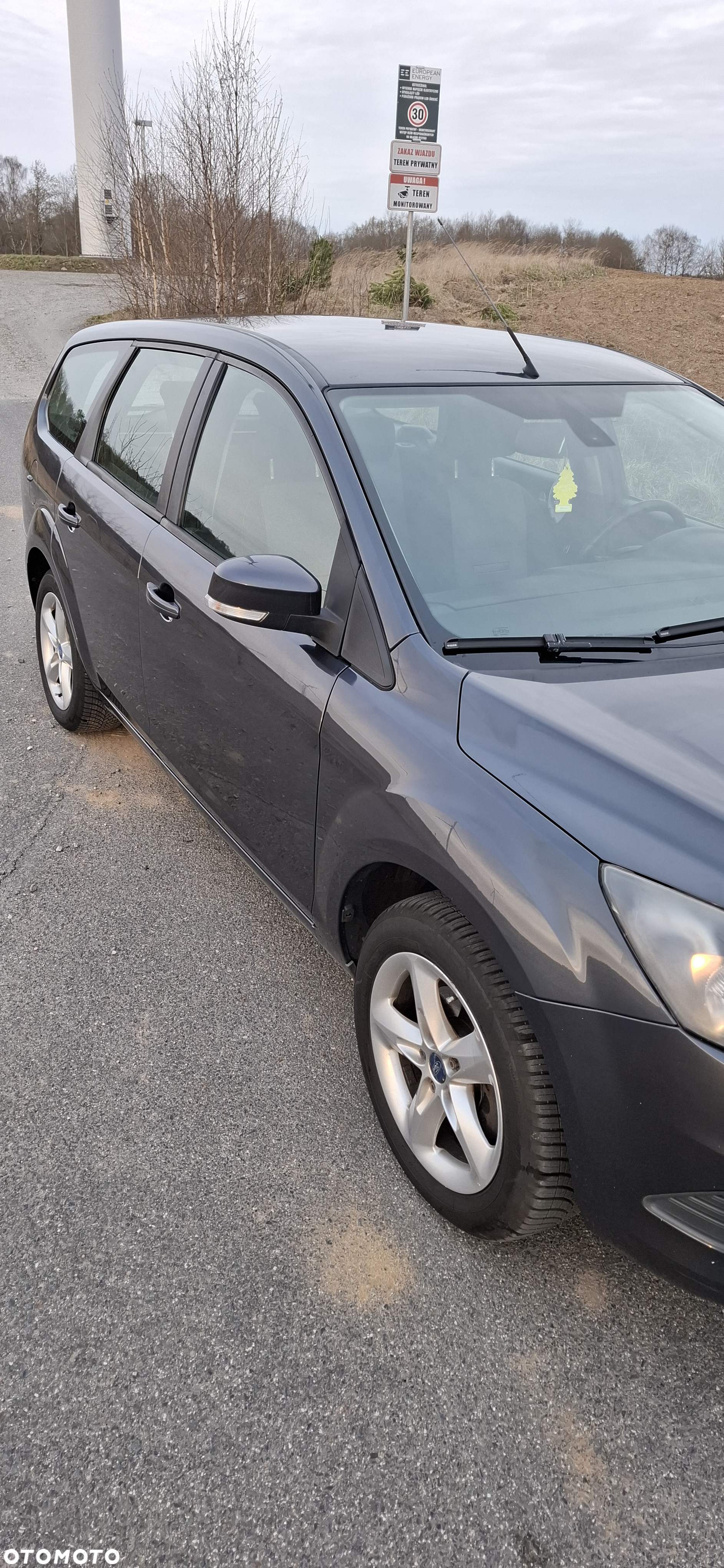 Ford Focus 1.6 Ghia - 4