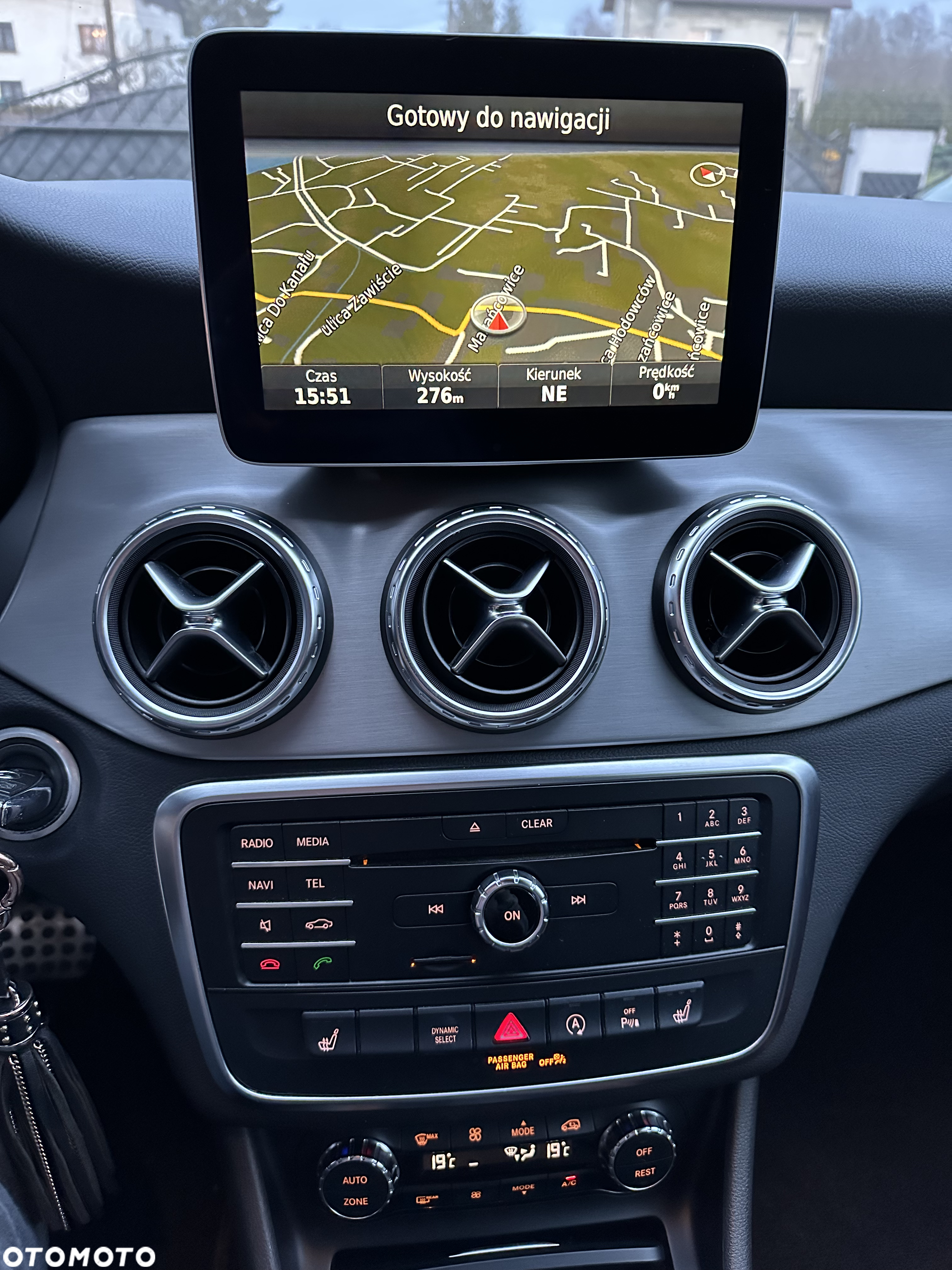 Mercedes-Benz GLA - 9