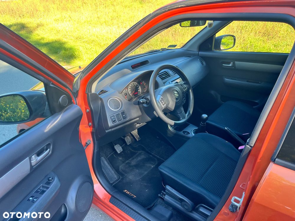 Suzuki Swift - 7